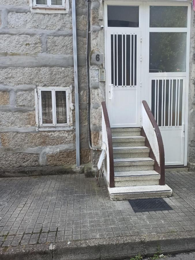 Appartamento O Descanso Da Abella Ourense Esterno foto