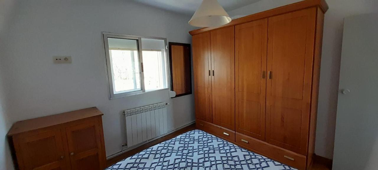 Appartamento O Descanso Da Abella Ourense Esterno foto