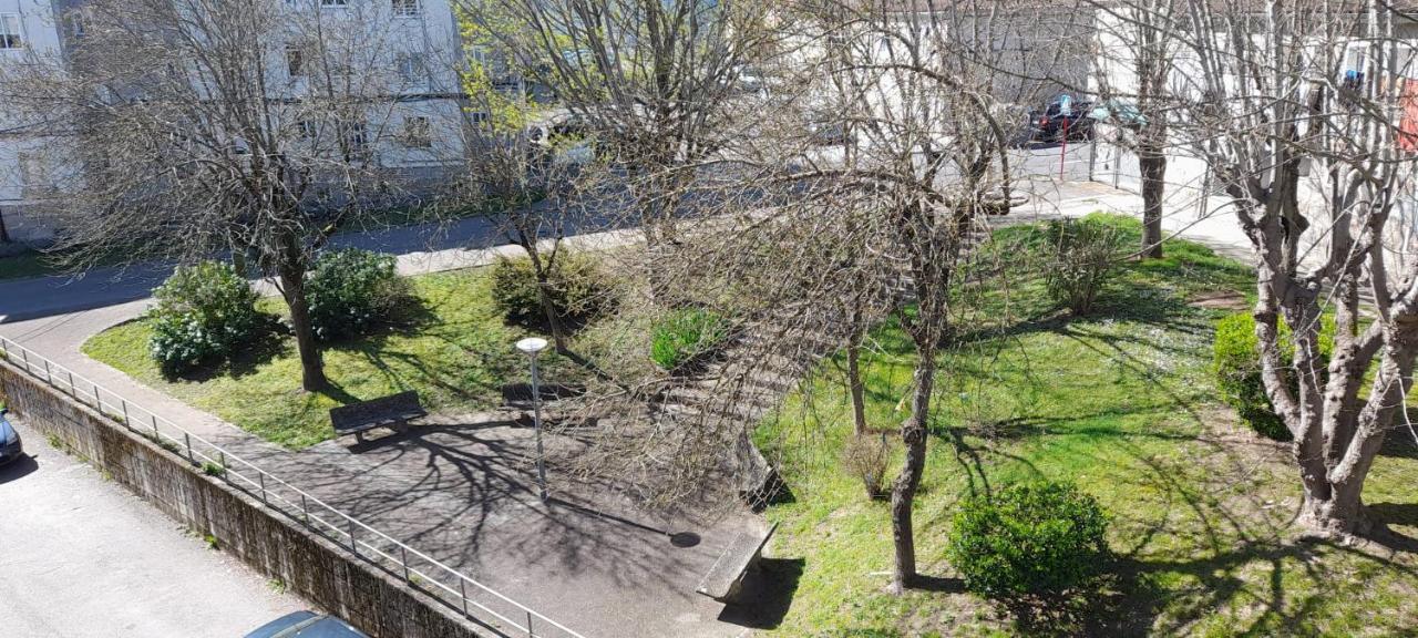 Appartamento O Descanso Da Abella Ourense Esterno foto