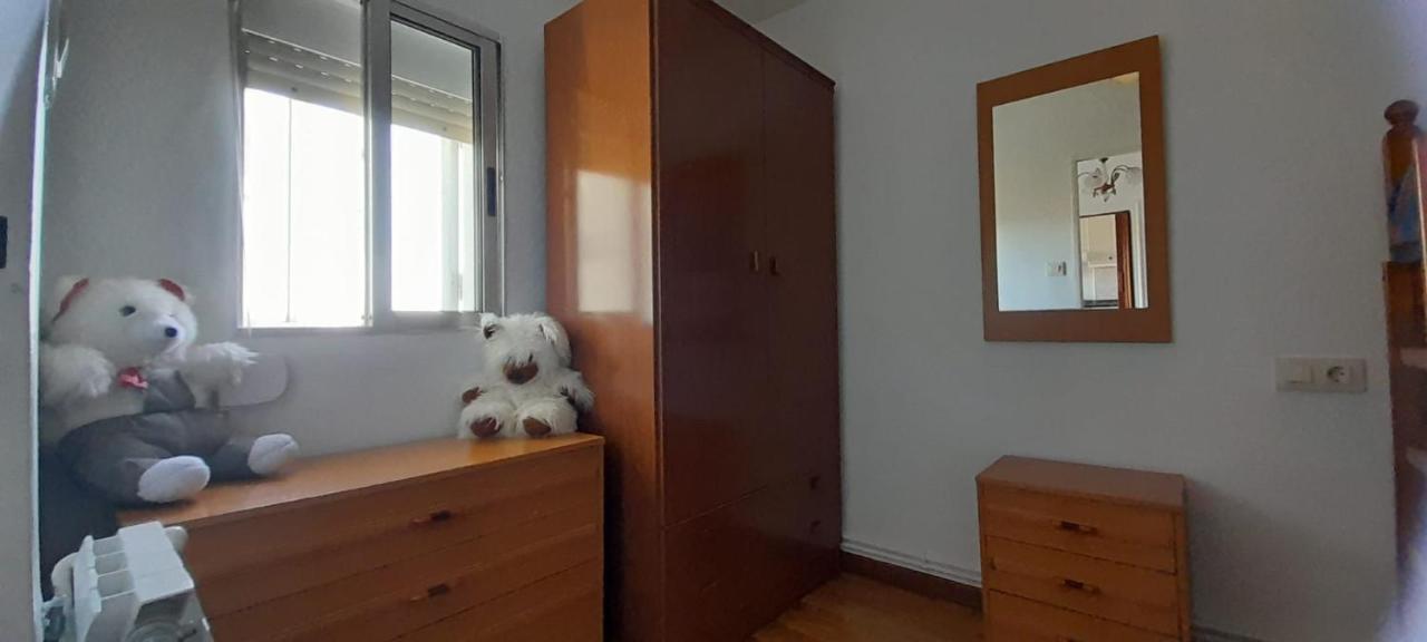 Appartamento O Descanso Da Abella Ourense Esterno foto